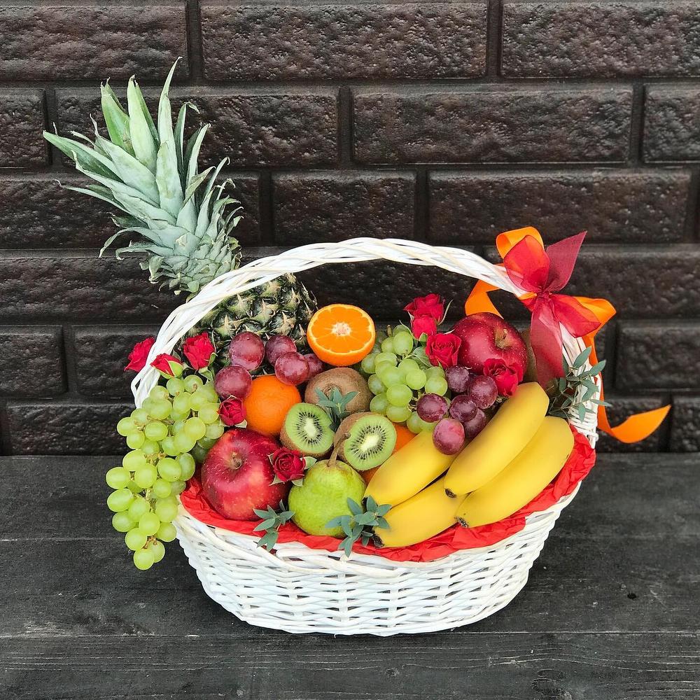Подарочная корзина №8 с тропическими фруктами