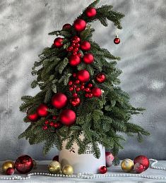 Елка "Red Snowfall"