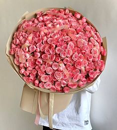 101 пионовидная спрей роза