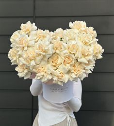 Букет "Роял" M из голландских роз