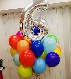 Композиция из шаров "Вверх"