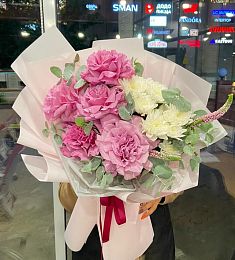 Букет "Hope" из хризантем и роз