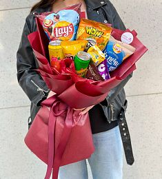 Съедобный букет “Rocket” из снэков