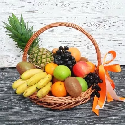 Подарочная корзина №24 с тропическими фруктами